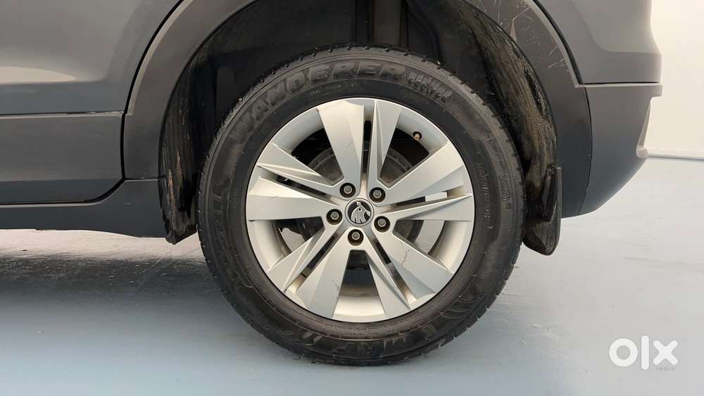 Skoda Kushaq Ambition 1.0l Tsi Mt, 2023, Petrol