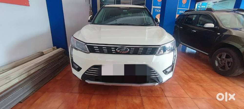 Mahindra Xuv300 W8, 2019, Petrol