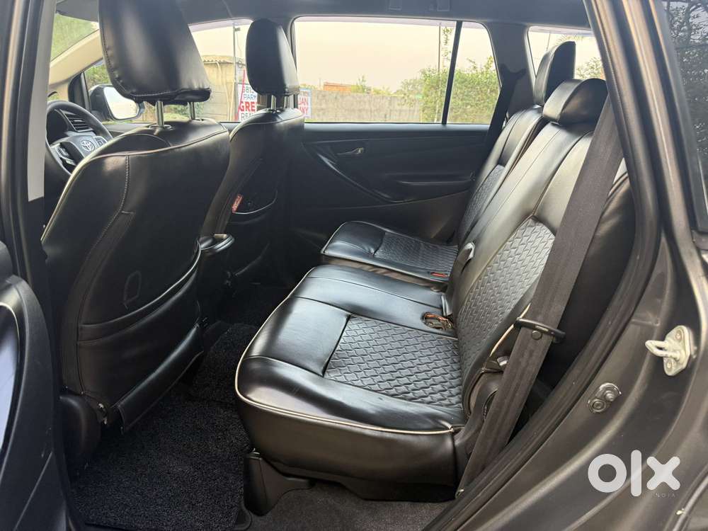 Toyota Innova Crysta 2.4 Gx Mt, 2016, Diesel