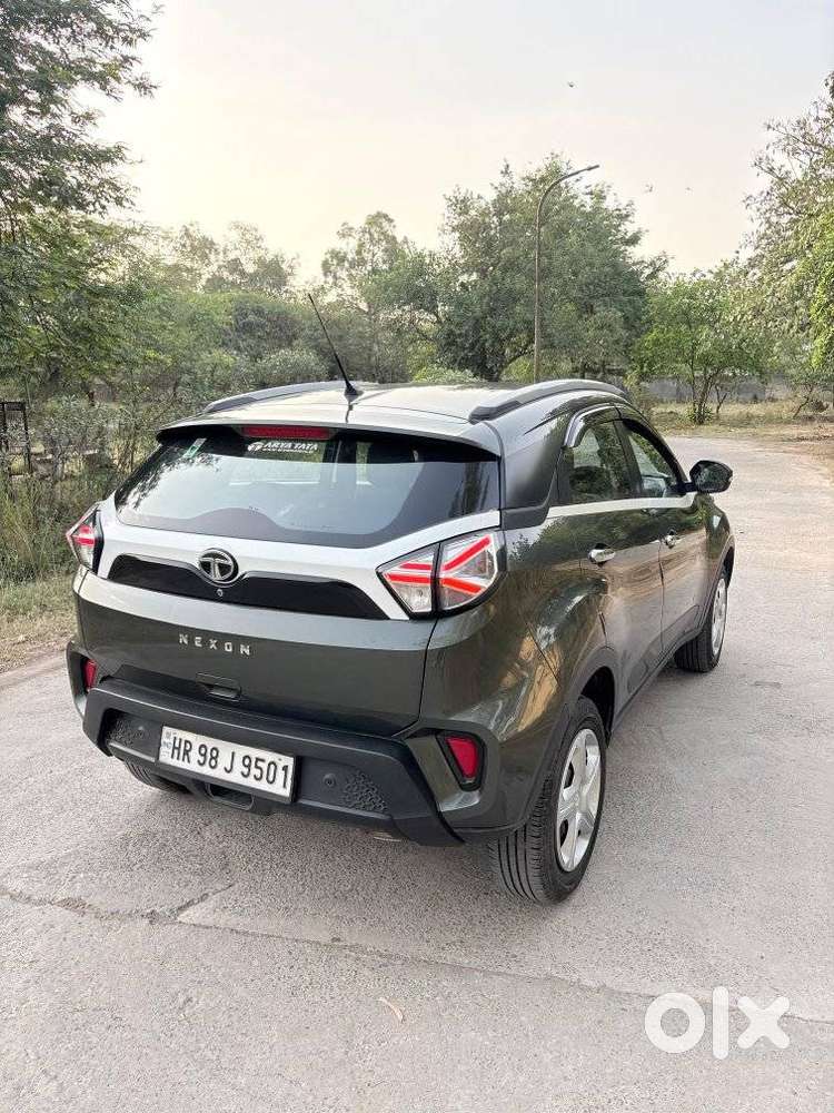 Tata Nexon 1.2 Revotron Xm (s), 2023, Petrol
