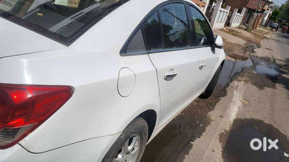 Chevrolet Cruze 2013 Diesel Good Condition Luxury Car