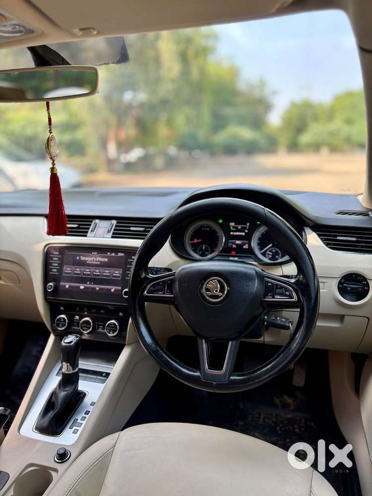 Skoda Octavia 1.8 Elegance Tsi At, 2018, Petrol