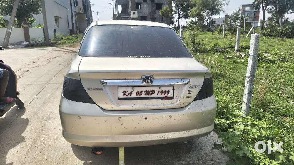 Car Is Very Gud Condition Not A Single Scratch In Car And New Tyres