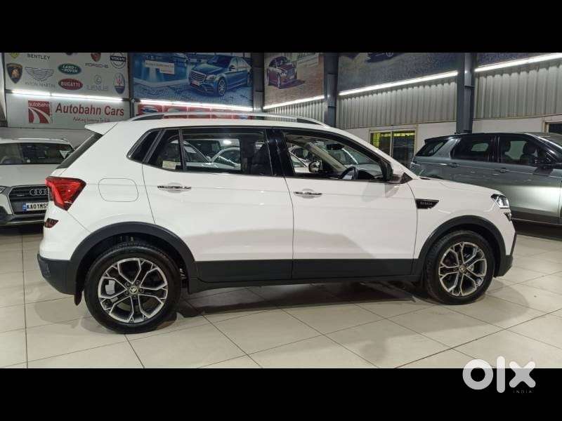 Skoda Kushaq 1.0 Tsi Style At (6 Airbags), 2023, Petrol