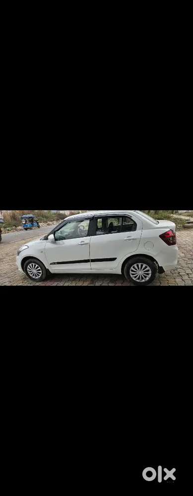 Maruti Suzuki Swift Dzire 2015 Cng & Hybrids 80000 Km Driven