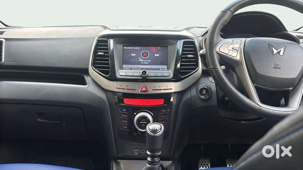 Mahindra Xuv300 W8, 2023, Petrol