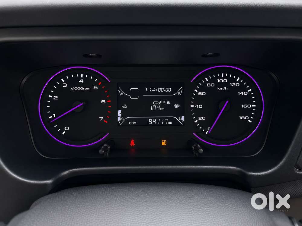 Mahindra Marazzo M6 8str, 2020, Diesel