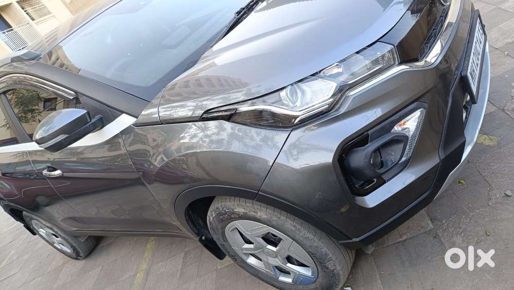 Tata Nexon 1.5 Revotorq Xm (s), 2023, Petrol