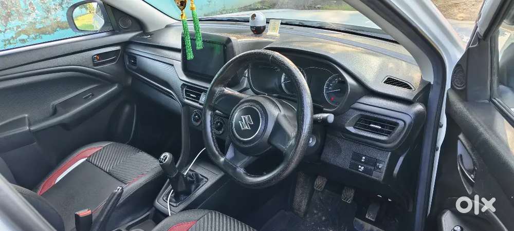 Maruti Brezza 1.5 Lxi 2025