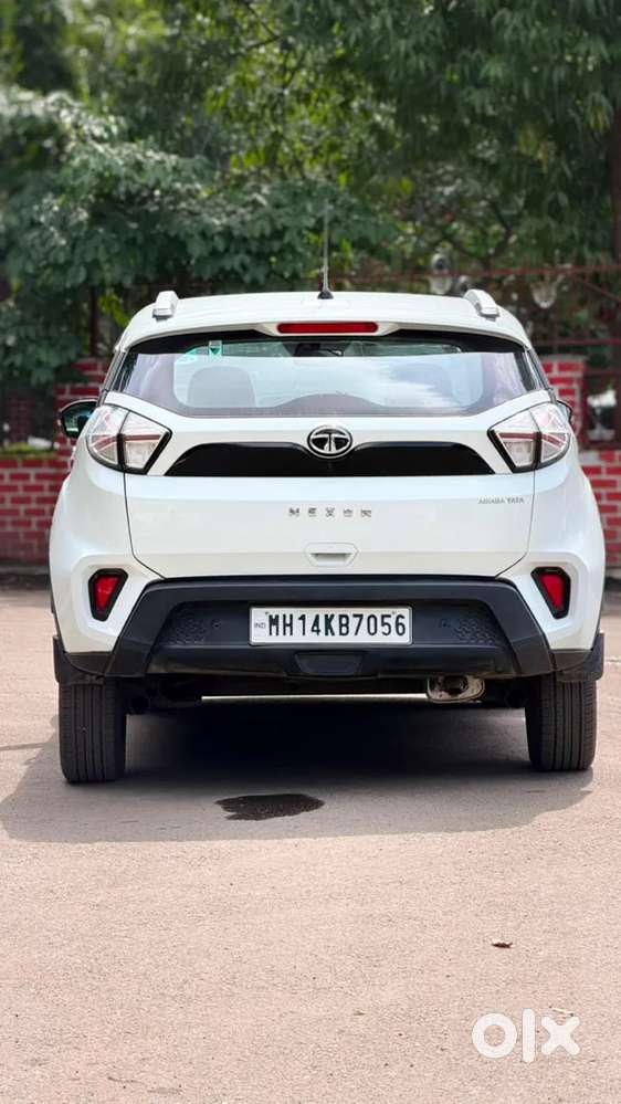 Tata Nexon 1.2 Revotron Xma Amt (s), 2022, Petrol