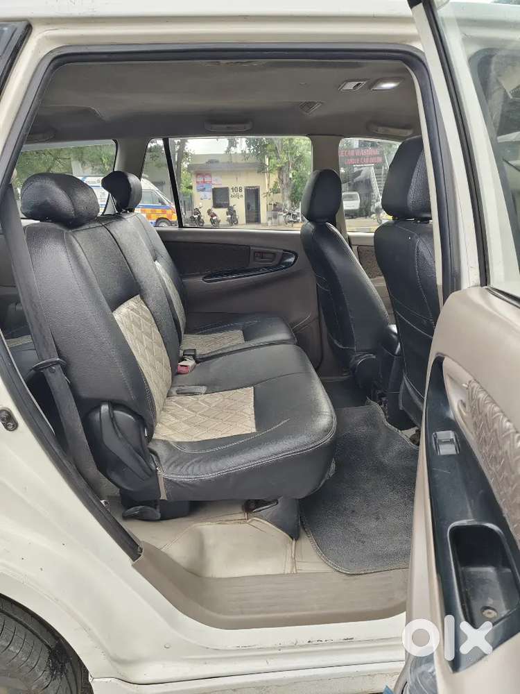 Toyota Innova 2.5 G 2015