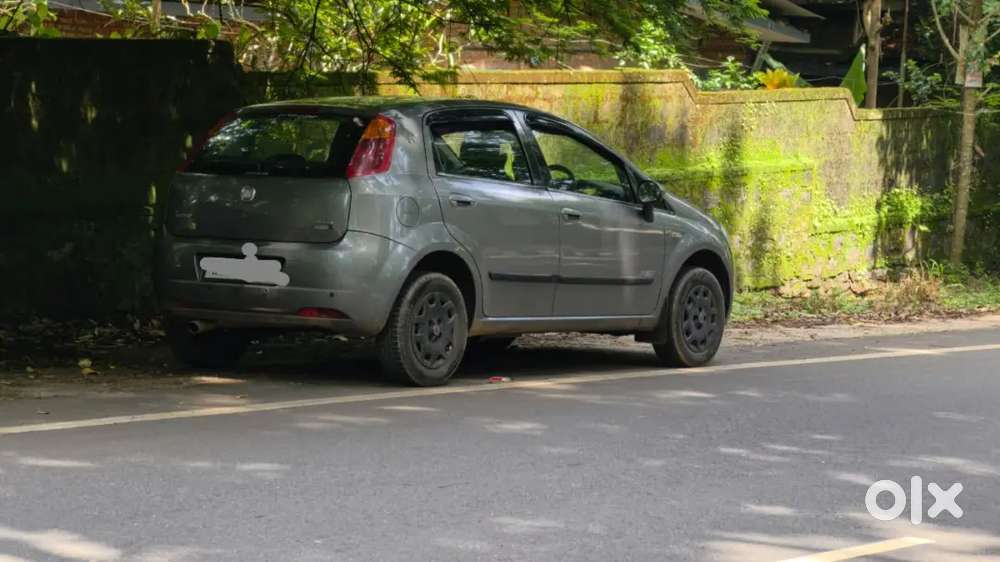 Fiat Punto 2010 Diesel 121000 Km Driven