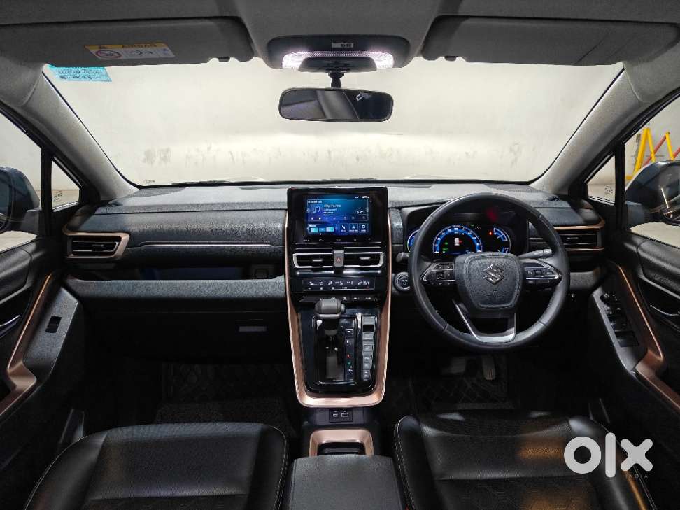 Maruti Suzuki Invicto Zeta Plus 7str, 2023, Petrol