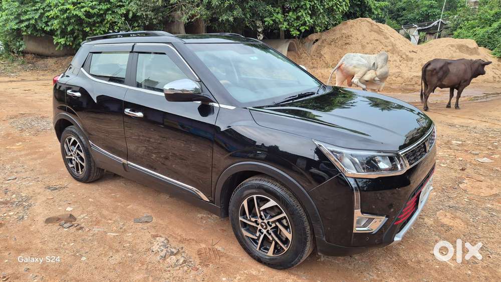 Mahindra Xuv300 W8 Option, 2023, Petrol