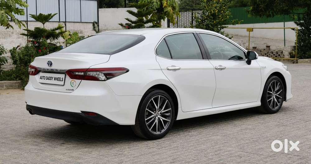 Toyota Camry Hybrid, 2024, Petrol