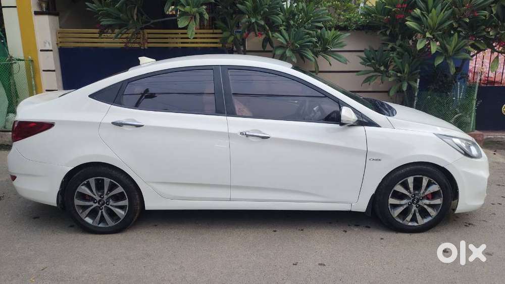Hyundai Verna 1.6 Sx Crdi (o), 2014, Diesel