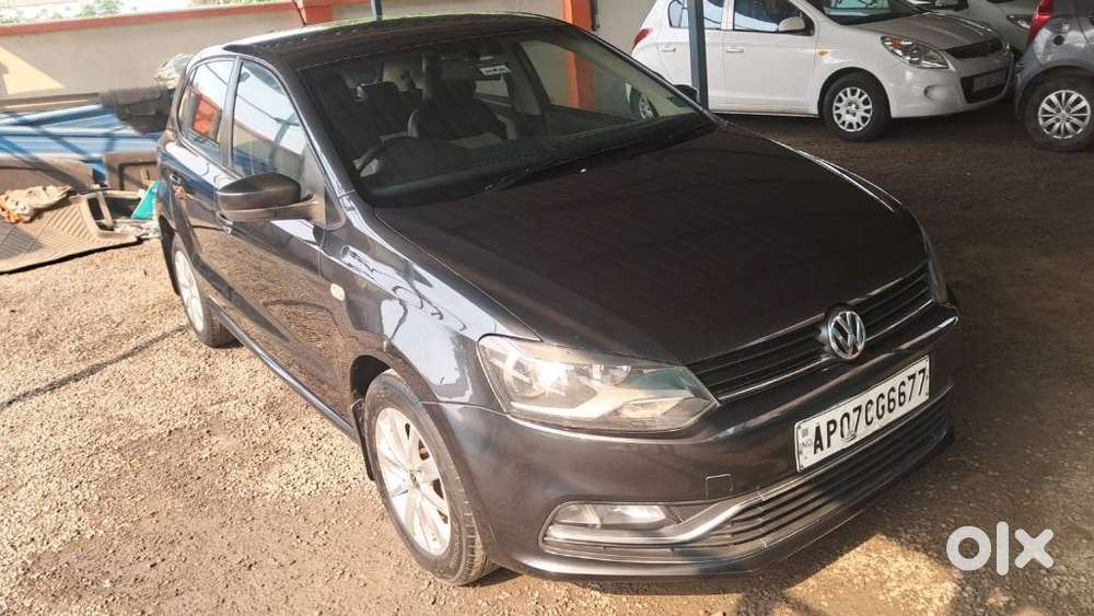 Volkswagen Polo Highline 1.6l Petrol, 2015, Petrol