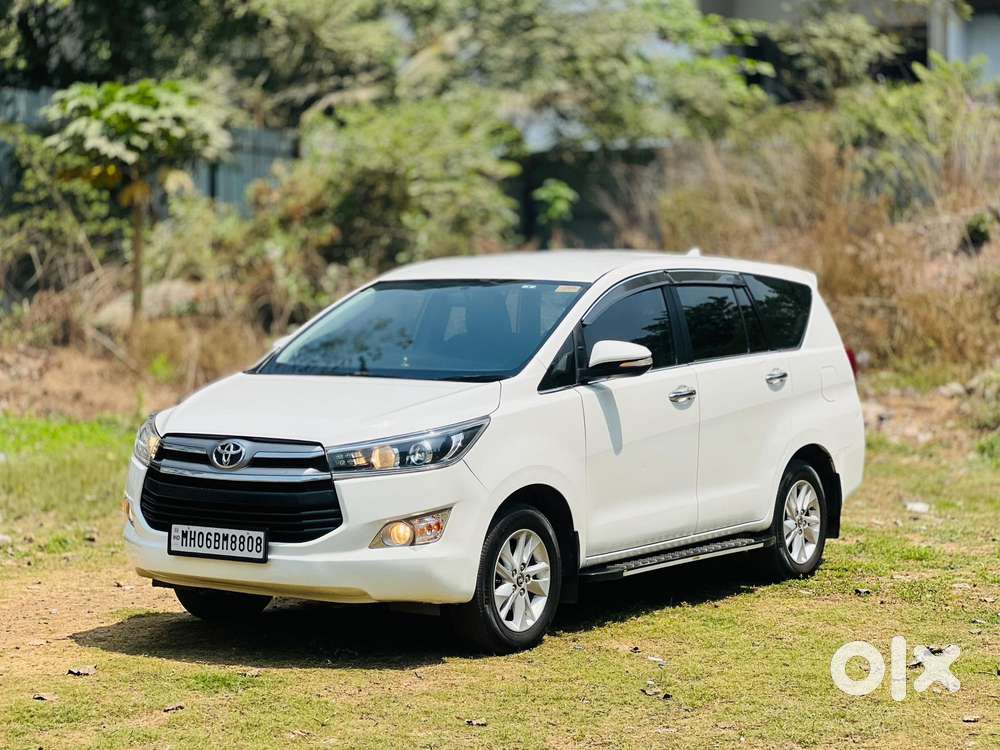Toyota Innova Crysta 2.4 V 8 Str, 2017, Diesel