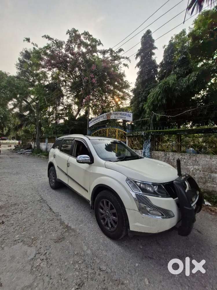 Xuv500 W10 Top Model