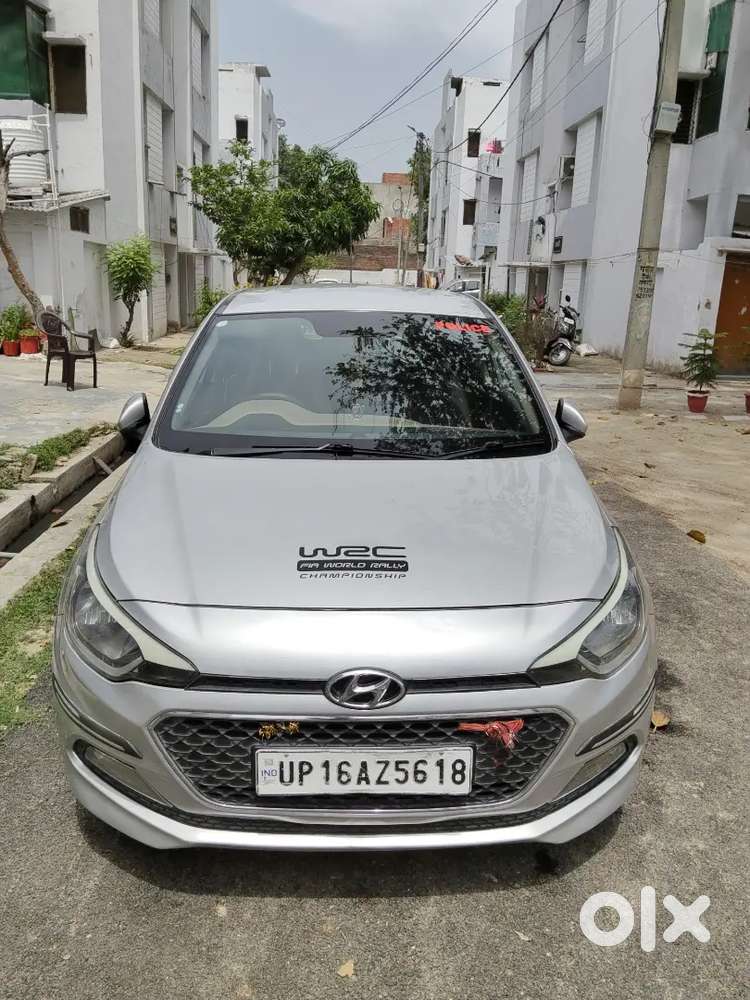Hyundai I20 2015 Petrol Well Maintained Full Top Model
