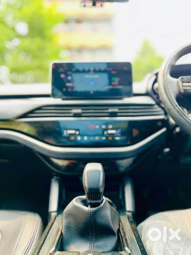 Tata Safari Adventure X Plus 7 Str Dark Edition, 2025, Diesel
