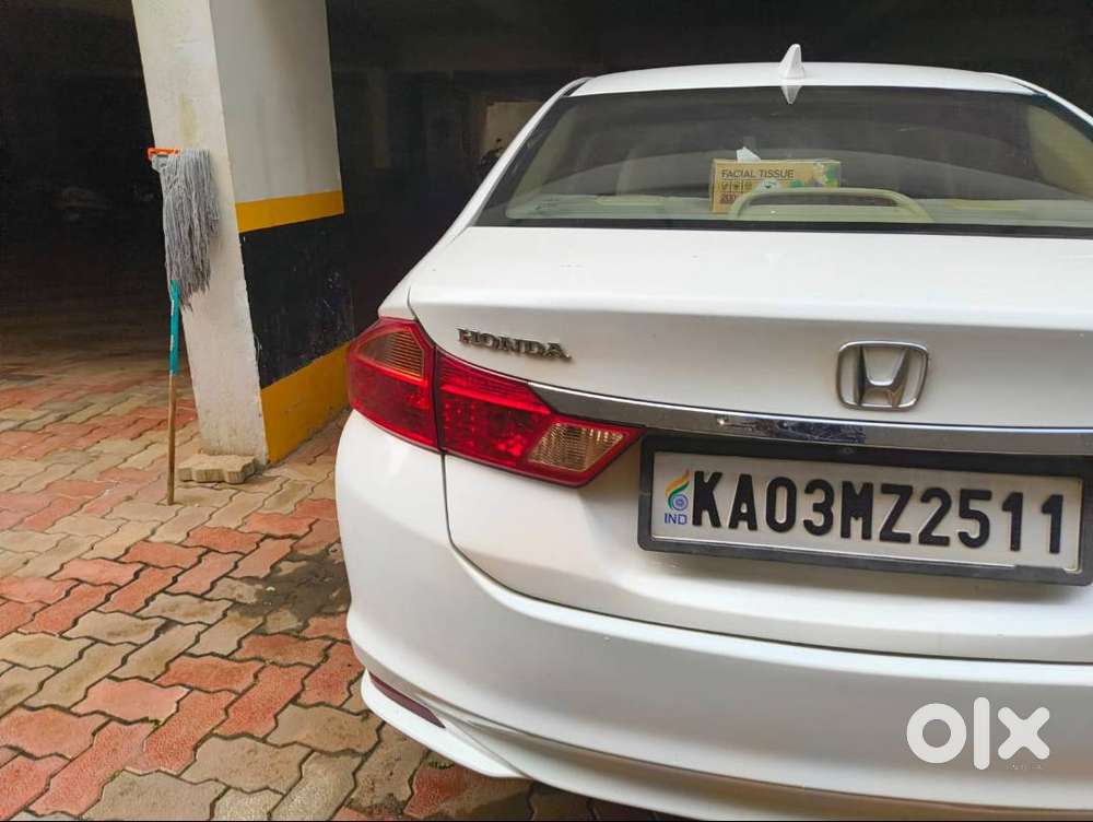 Honda City: 2016 Top End