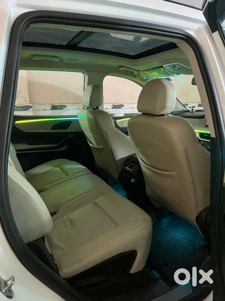 Mahindra Xuv700 2022 Petrol 22000 Km Driven