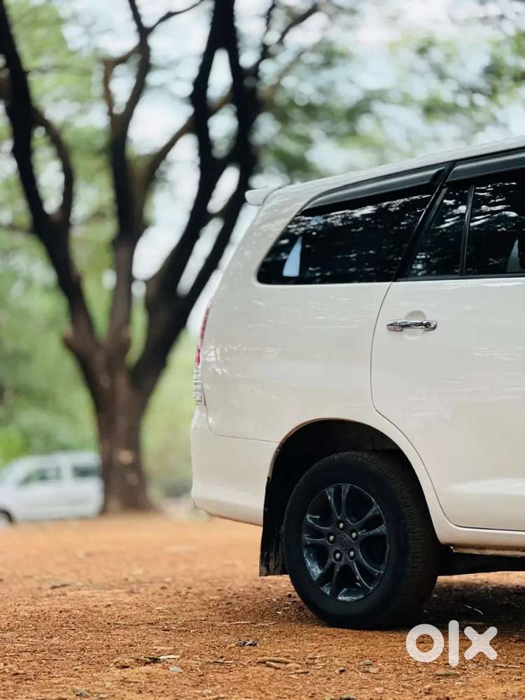 Toyota Innova 2011 Diesel Good Condition