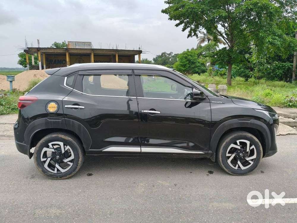 Nissan Magnite 1.0 Xv Premium, 2021, Petrol