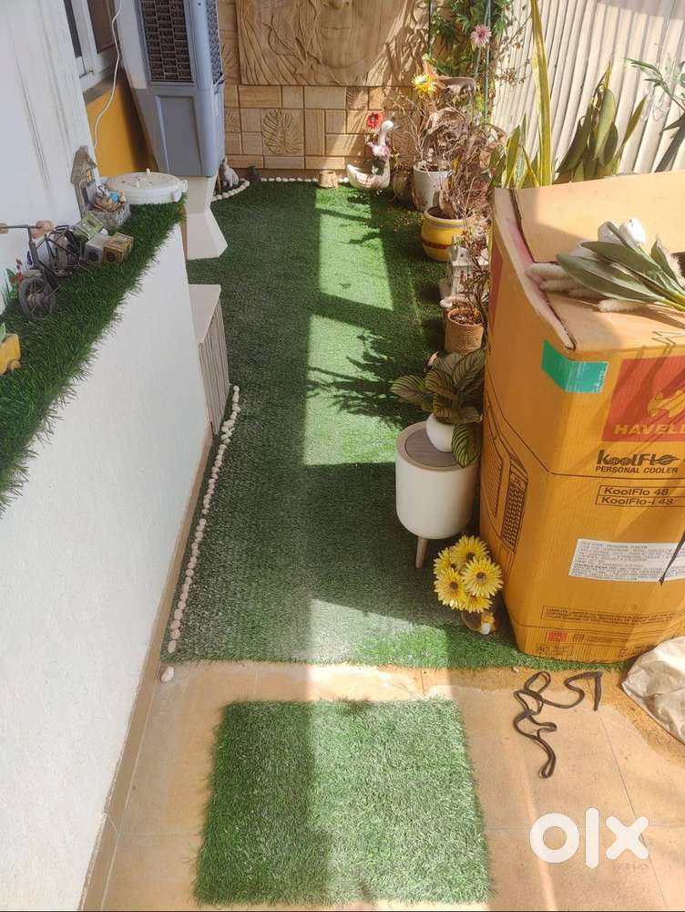 Used 40mm Artificial Grass Turf Set (185 Sq Ft Total) - 2 Cuts