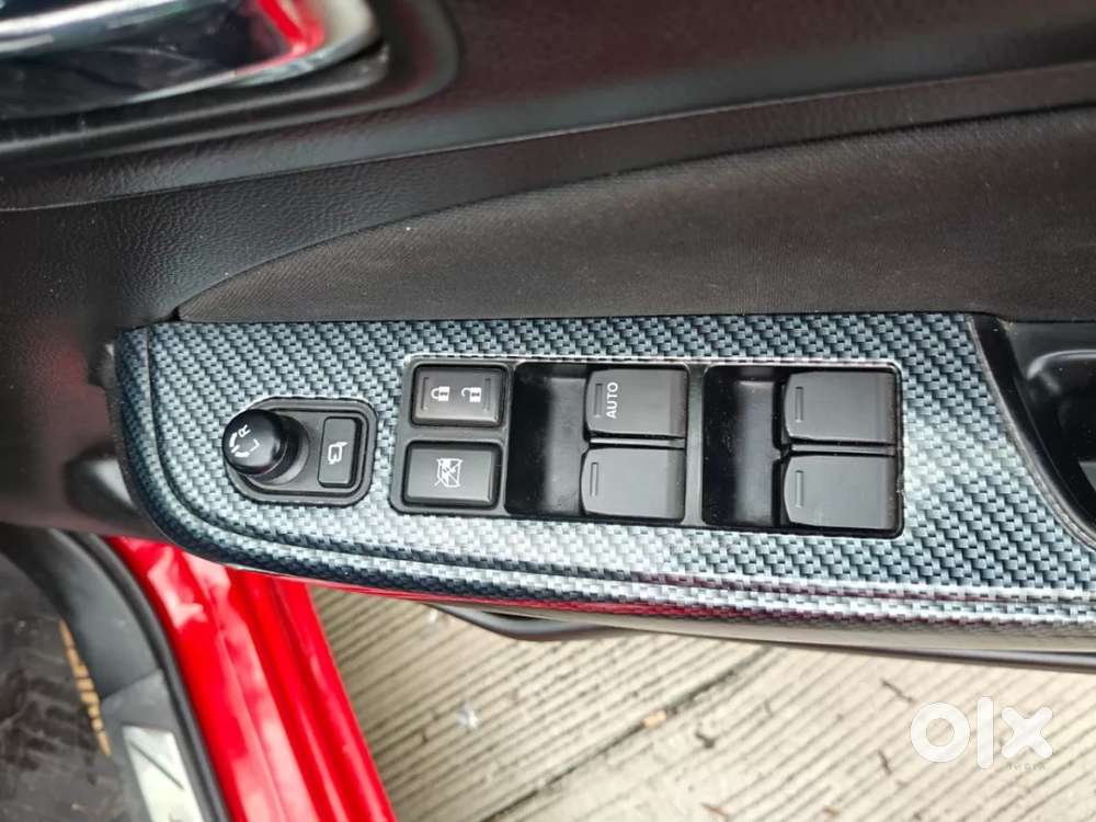 Maruti Suzuki Swift 1.3 Zxi, 2022, Petrol