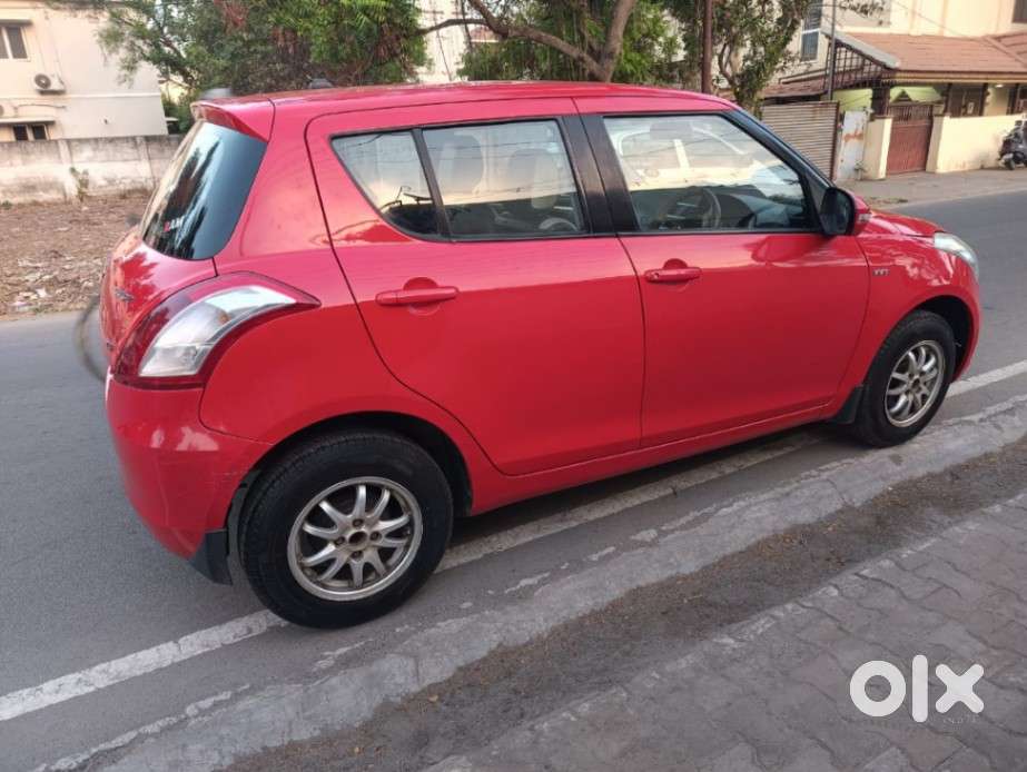 Maruti Suzuki Swift Vxi + Manual, 2016, Petrol