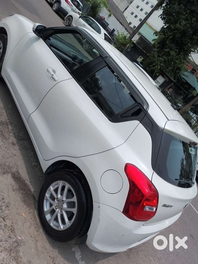 Maruti Suzuki Swift, 2023, Petrol
