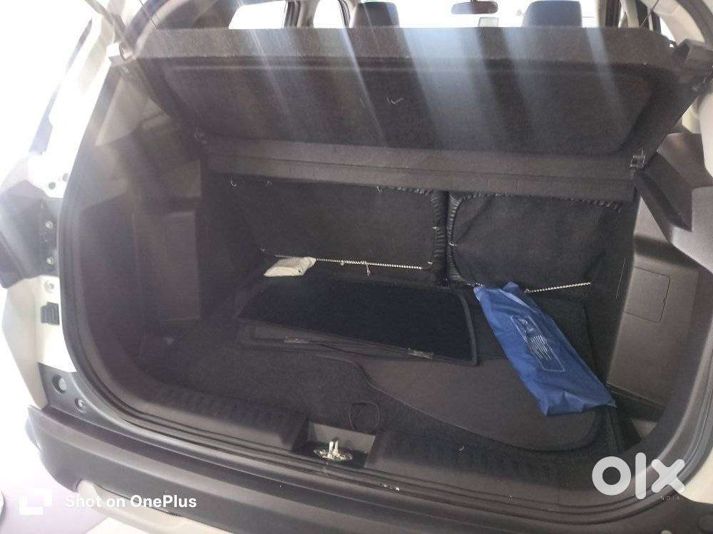 Maruti Suzuki Brezza 1.5 Zxi At Smart Hybrid, 2025, Petrol