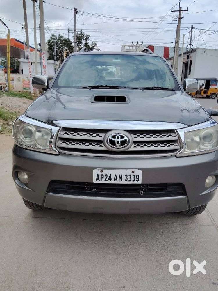 Toyota Fortuner 3.0 Diesel, 2011, Diesel