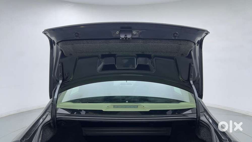Skoda Rapid 1.5 Tdi Style/1.5 At Style, 2020, Petrol