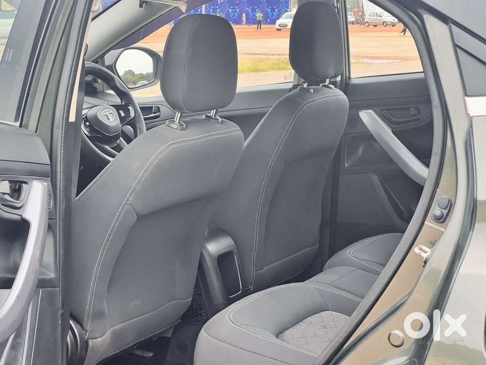 Tata Nexon 1.5 Revotorq Xm (s), 2021, Diesel