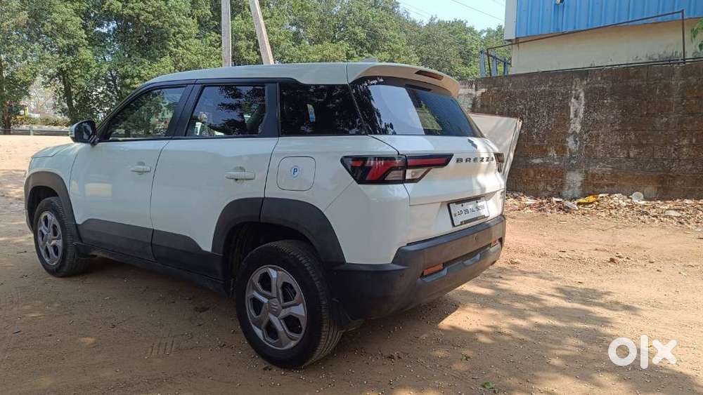 Maruti Suzuki Brezza 1.5 Vxi Smart Hybrid, 2022, Petrol
