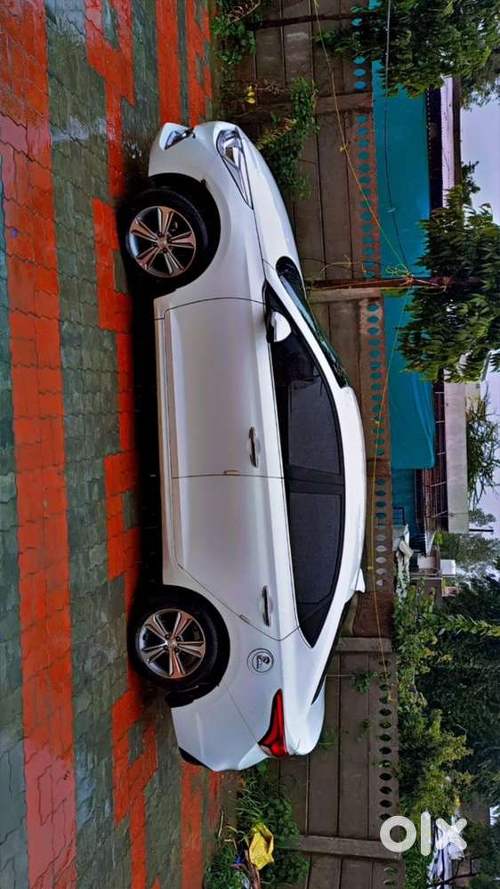 Hyundai Verna Petrol 2019