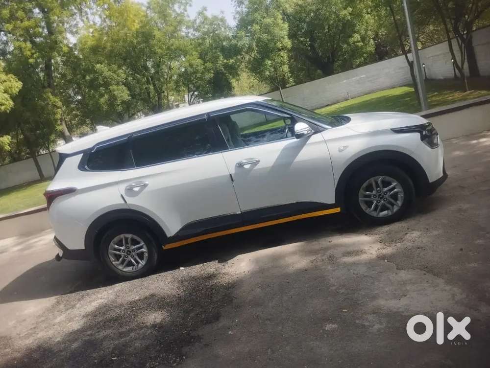 Kia Carens Premium Diesel 7 Str 2023