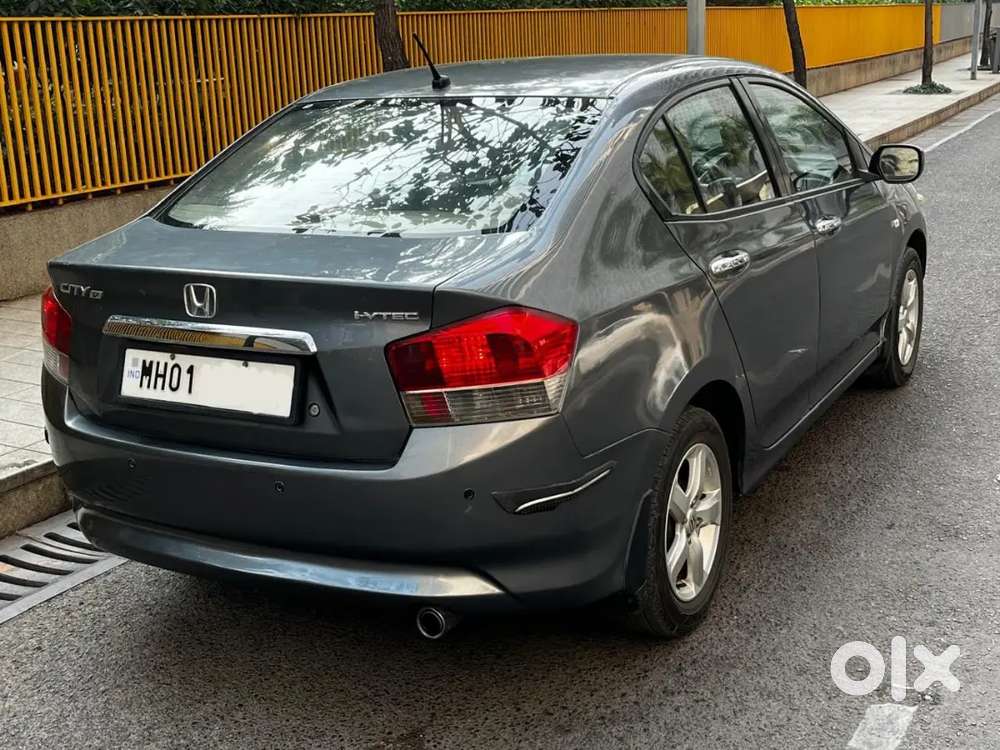 Gehueinbhrydu R Tbxhia Rbxuga. E Fizucs Db