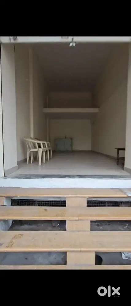 300 sqft Shop rent Bharti vidyapeeth campus Katraj