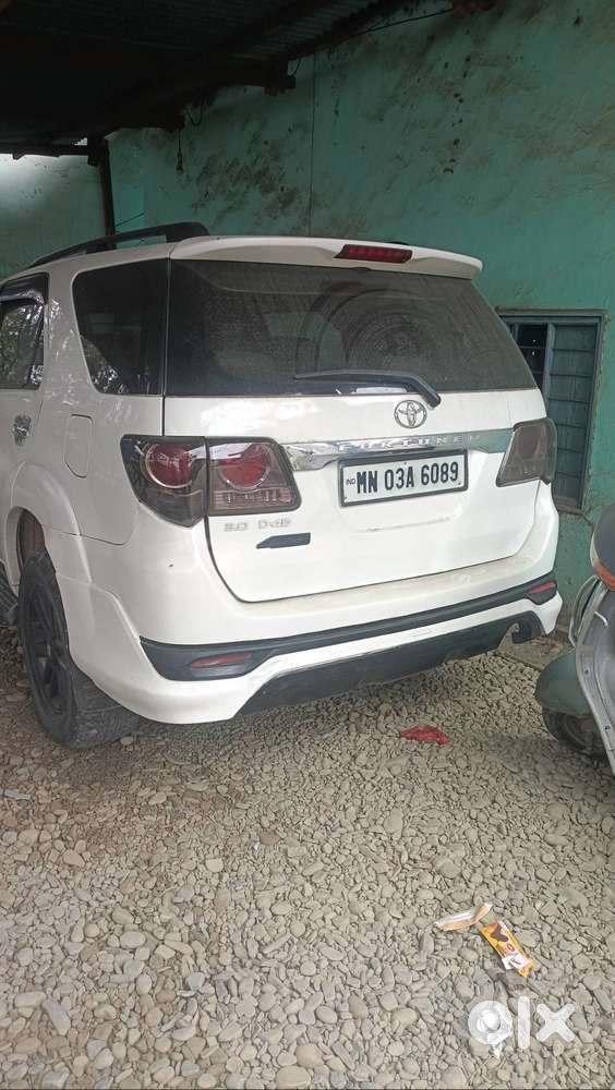 Toyota Fortuner Legender 20124.8