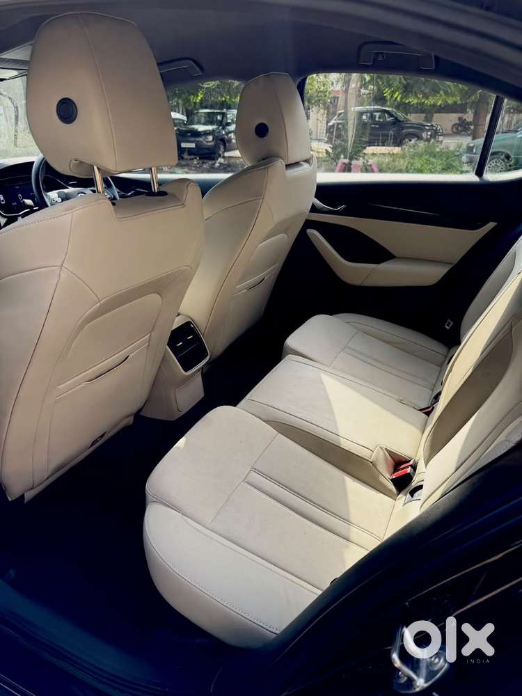 Skoda Octavia 2.0 Style Tsi At, 2022, Petrol
