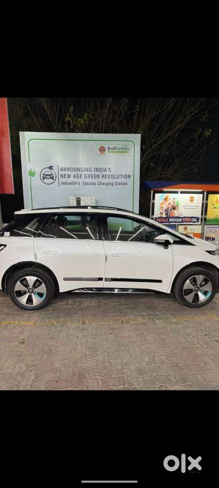 Mg Windsor Ev Essence, 2024, Electric