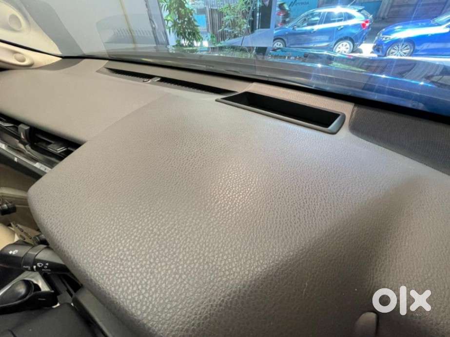 Toyota Camry Hybrid, 2020, Petrol
