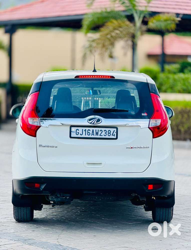 Mahindra Marazzo, 2023, Diesel