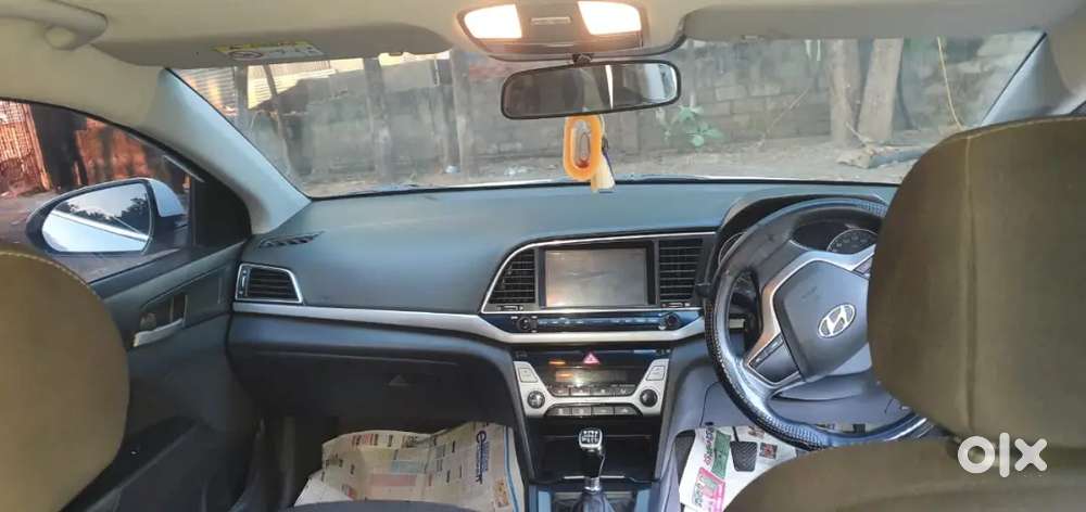 Hyundai Elantra 2017 Petrol 85000 Km Driven