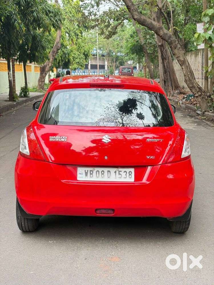 Maruti Suzuki Swift Vxi 1.2 Abs Bs-iv, 2017