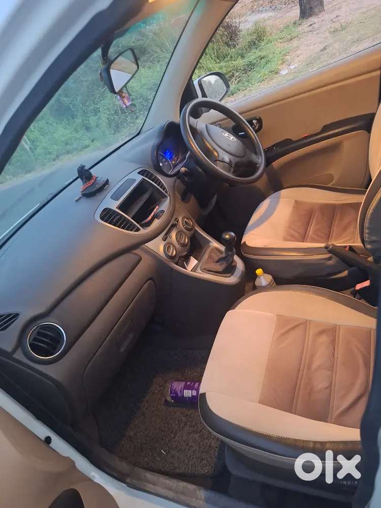 Hyundai I10 Magna( Petrol + Cng)